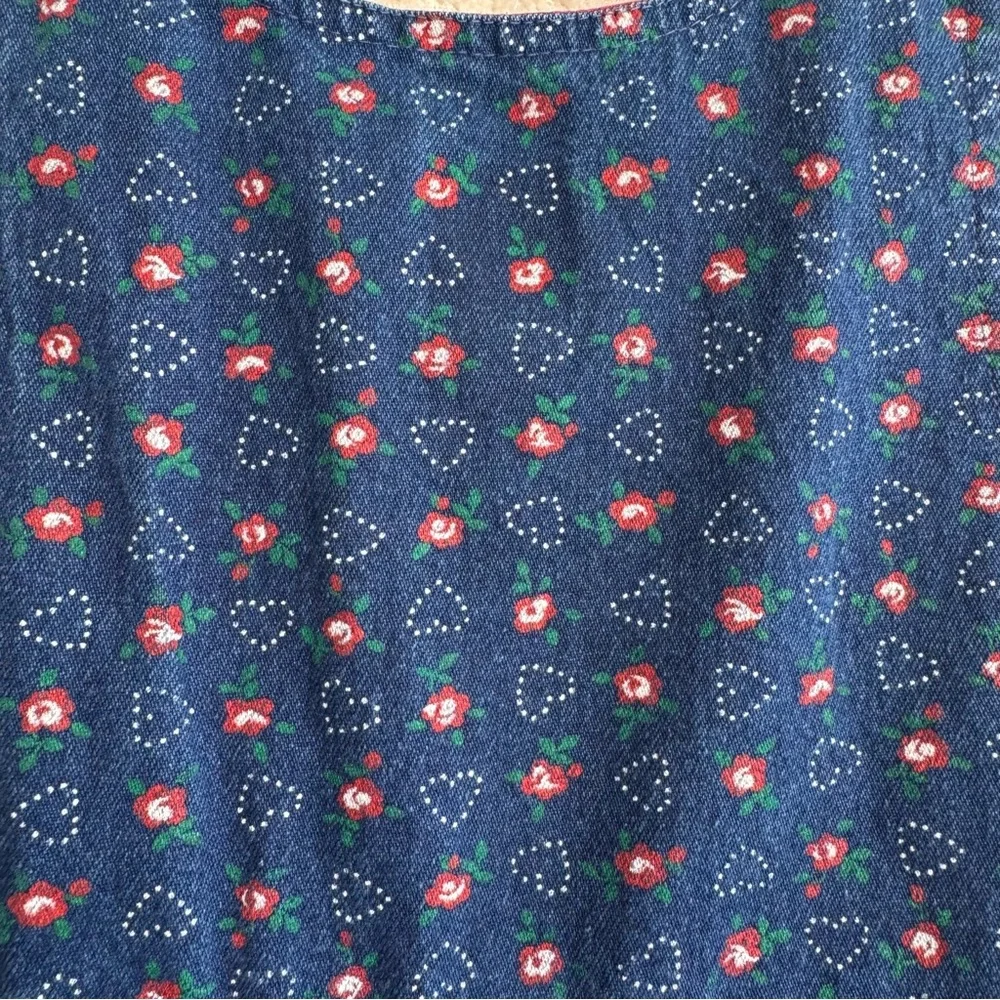 Vintage‎ Osh Kosh B’Gosh Denim Jumper Dress Red White Floral Heart Print Size 6